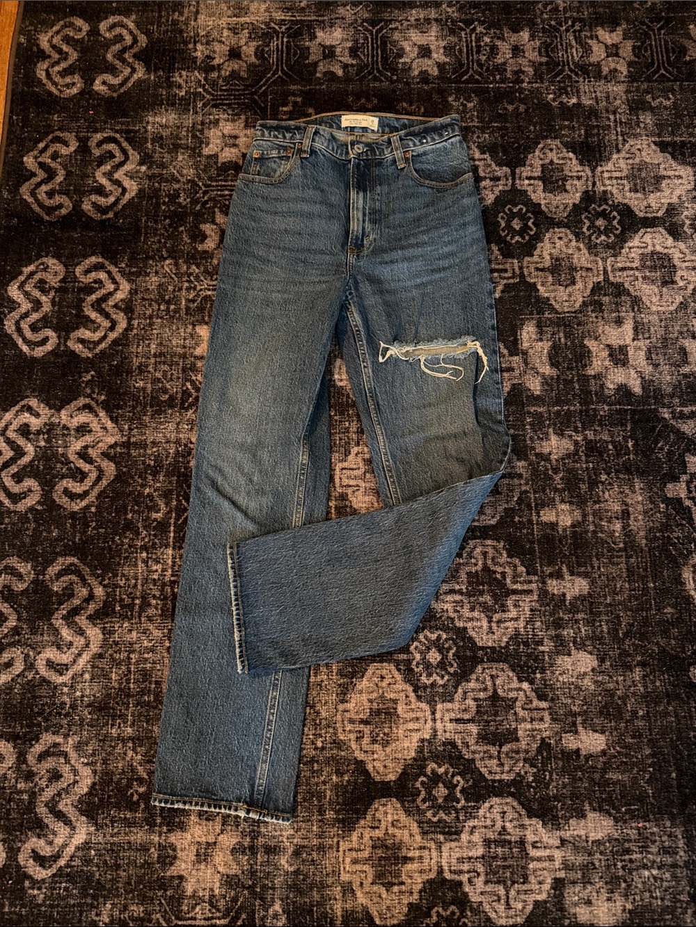 Abercrombie & Fitch Women's Dark Blue High-Rise Straight Jeans